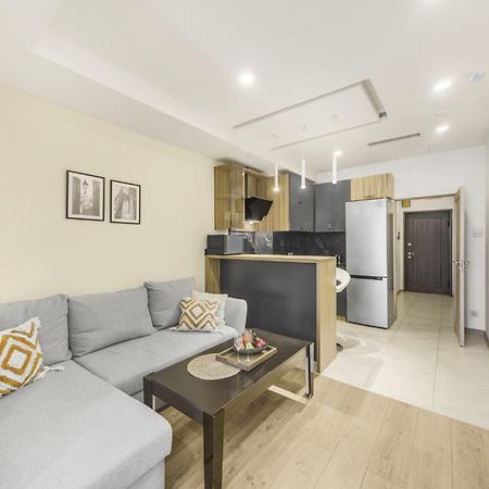 Fantastic Apartments Near Republic Square, Perfect Location, Mystreet Company エレバン エクステリア 写真