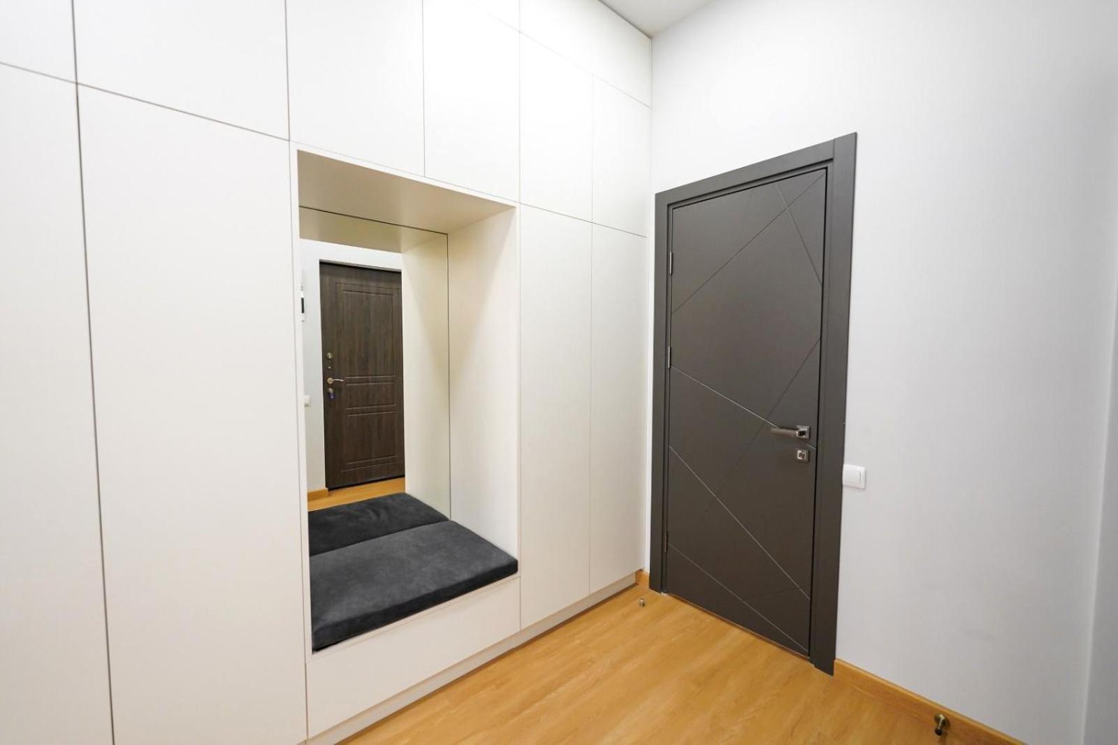 Fantastic Apartments Near Republic Square, Perfect Location, Mystreet Company エレバン エクステリア 写真