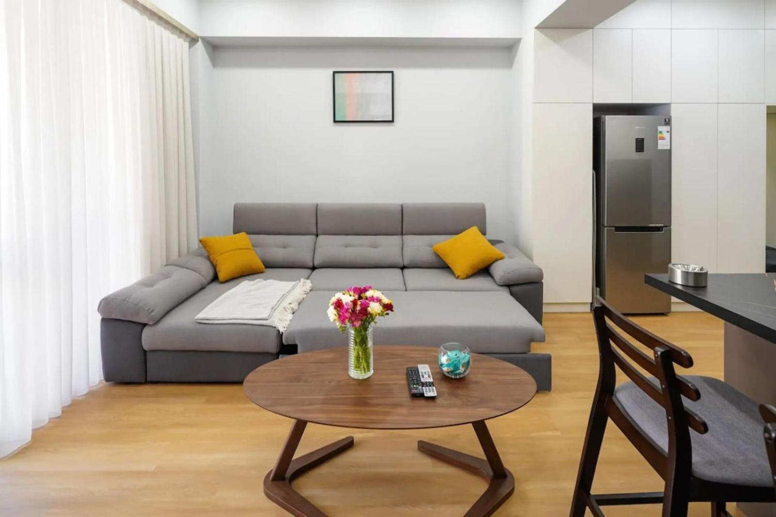 Fantastic Apartments Near Republic Square, Perfect Location, Mystreet Company エレバン エクステリア 写真